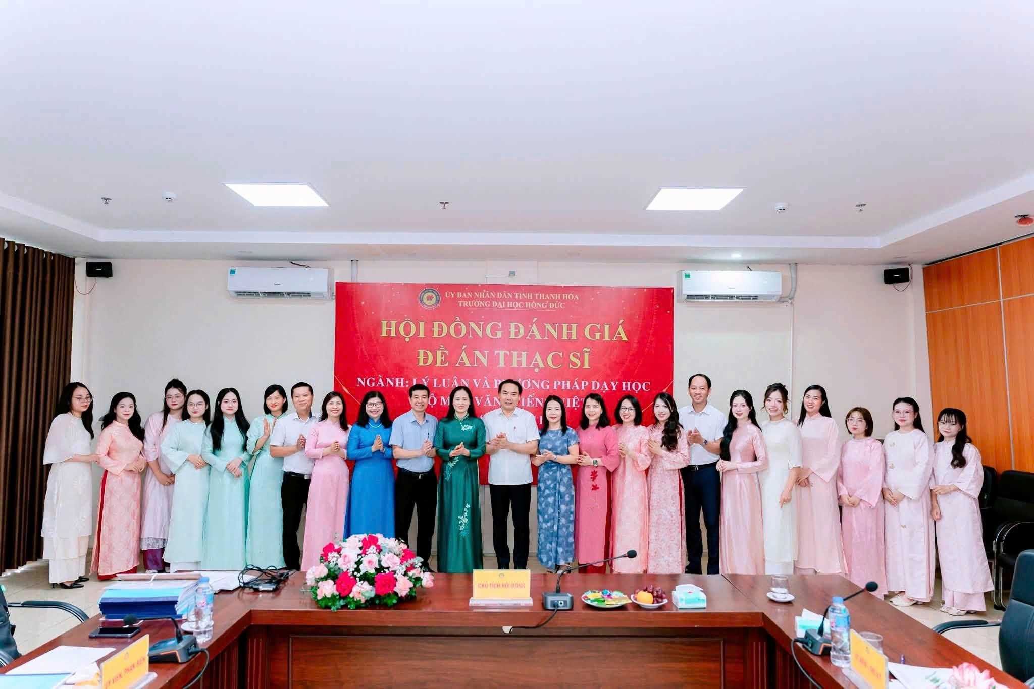 Học viên cao học ngành Lí luận và phương pháp dạy học bộ môn Văn - Tiếng Việt bảo vệ thành công đề án thạc sĩ